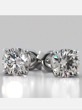 New 6ct Certified  moissanite  stud ear